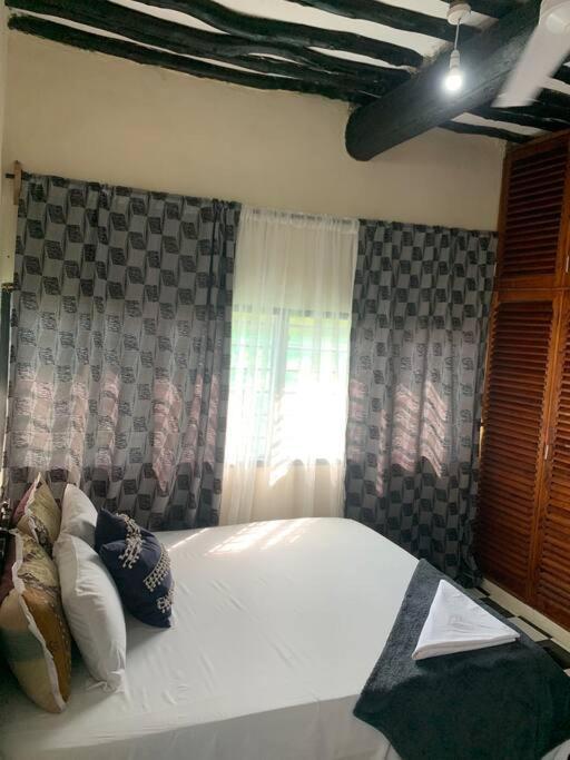 Jambo Diani 1-Bedroom Apartment Close To The Beach เดียนีบีช ภายนอก รูปภาพ